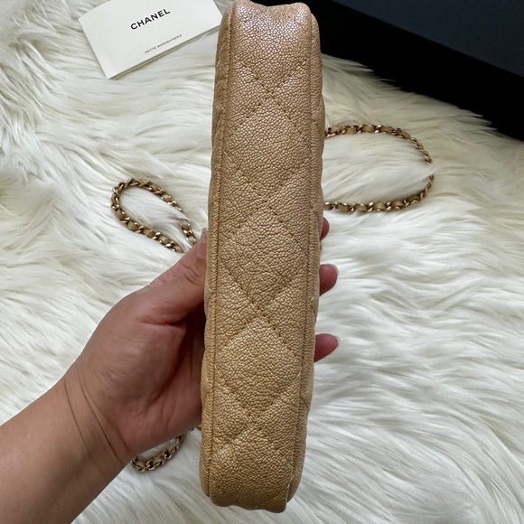 Chanel Caviar Leather Classic Clutch with Chain - Picture 6 of 13